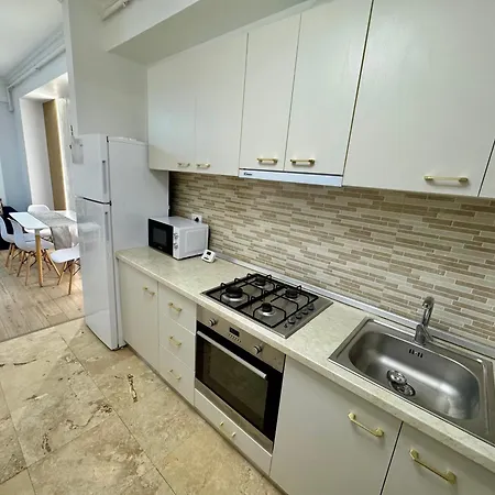 Apartman Solid *